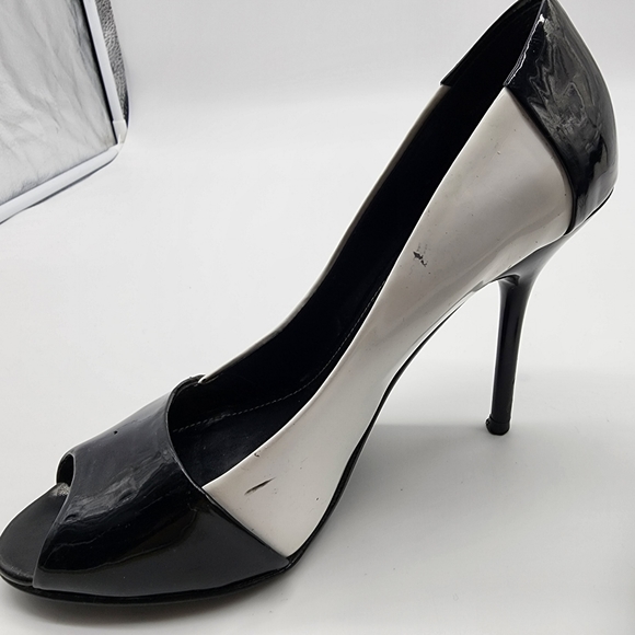 Aus6/ 37 Aldo Black and White Patent Leather Open Toe Heels Shoes - Picture 5 of 16